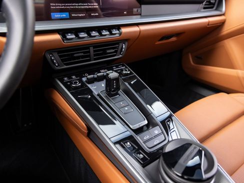 New 2026 Porsche 911 Carrera 4S image 18