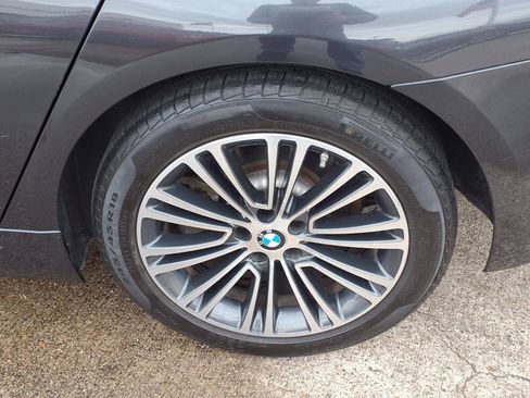 Used 2019 BMW 540i w/ Premium Package RWD image 10