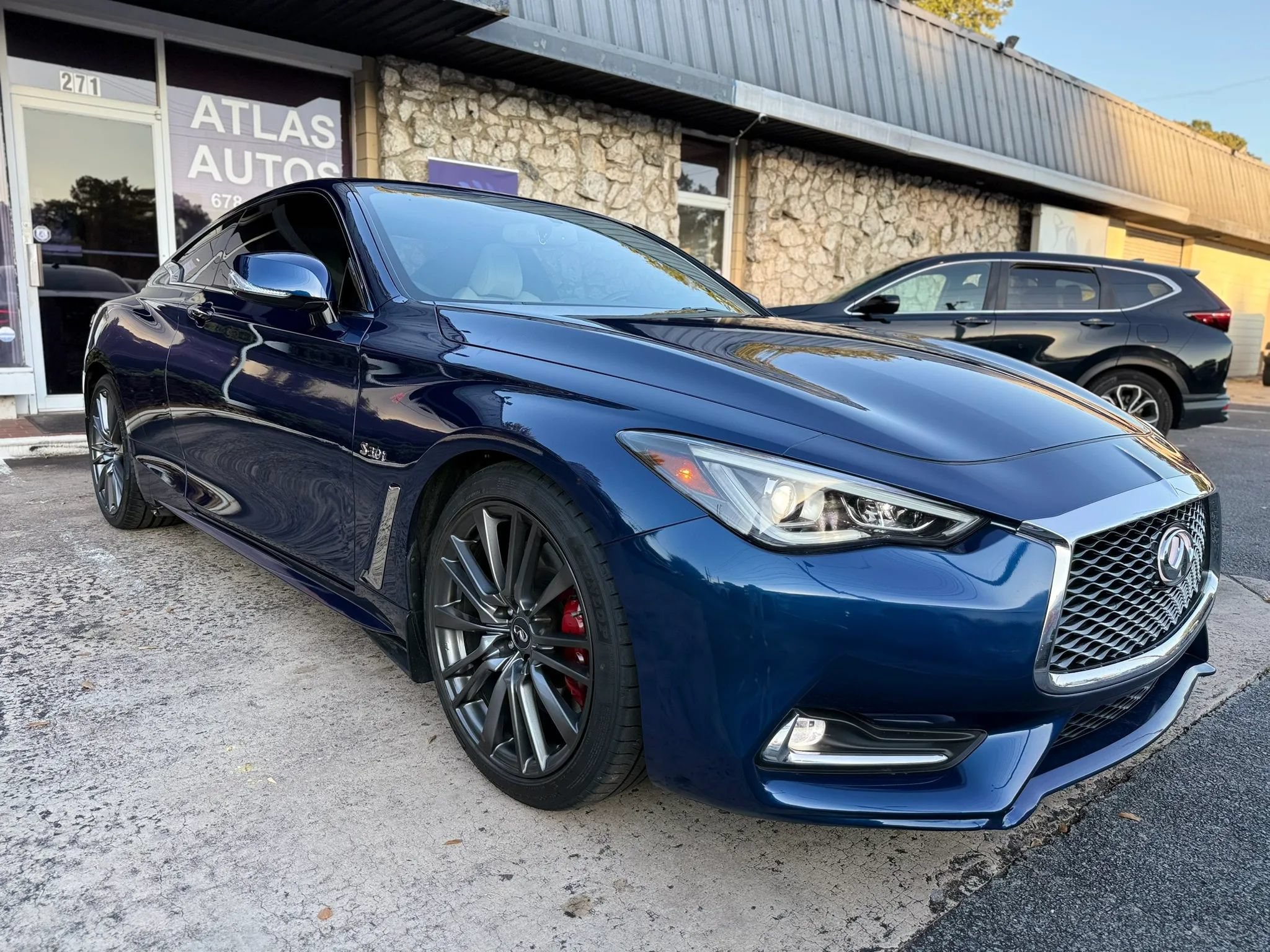 Used 2017 INFINITI Q60 Red Sport 400 RWD image 5