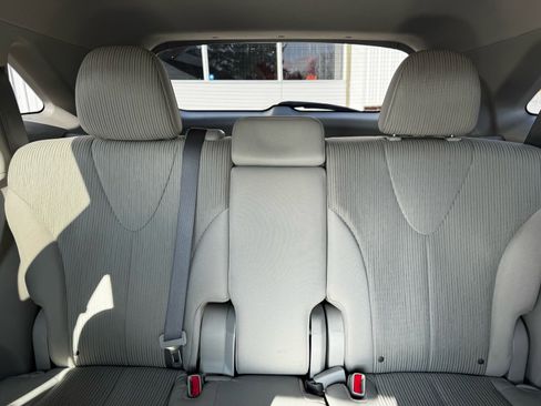 Used 2011 Toyota Venza AWD w/ Convenience Pkg image 21