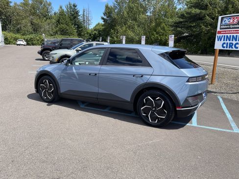 Certified 2024 Hyundai Ioniq 5 SE RWD image 3