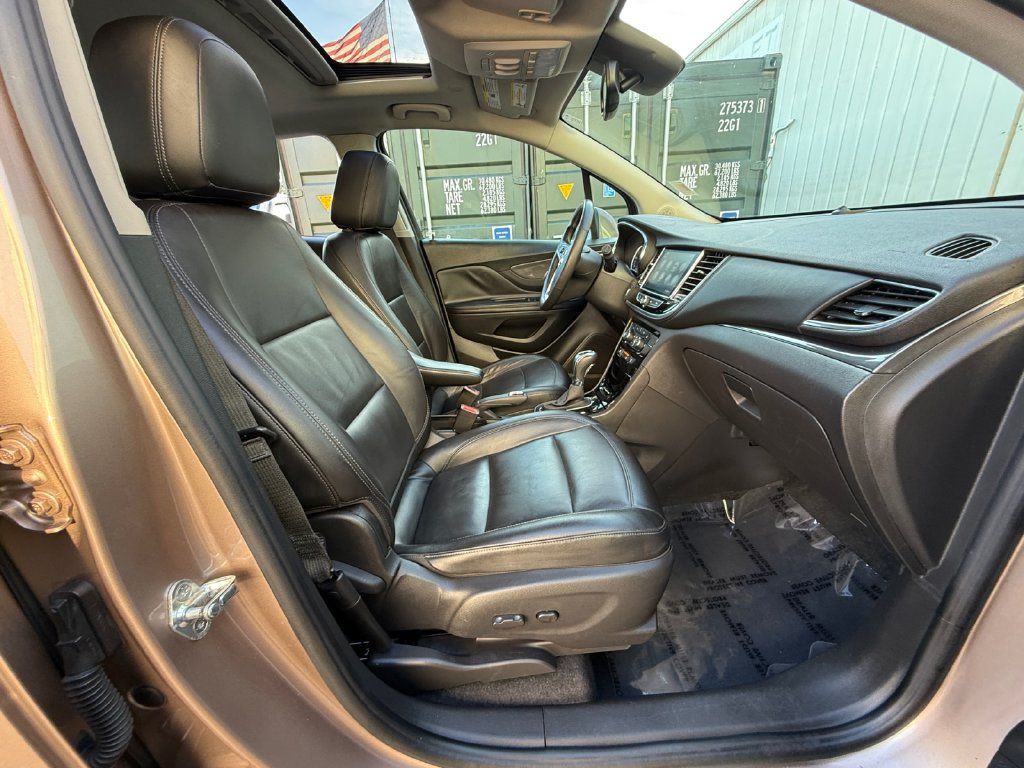 Used 2019 Buick Encore Essence w/ Experience Buick Package AWD/4WD image 26