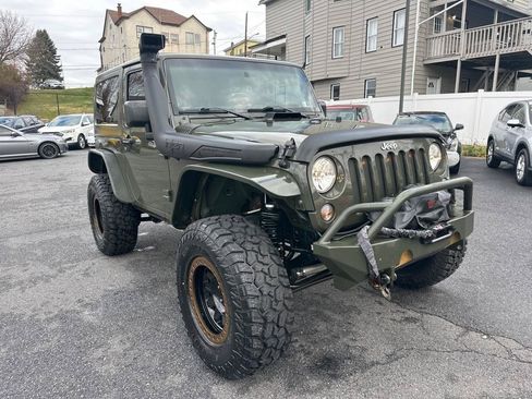 Used 2015 Jeep Wrangler Sport w/ Quick Order Package 24S AWD/4WD image 2