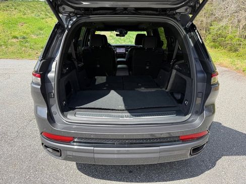 Used 2023 Jeep Grand Cherokee L Summit image 21