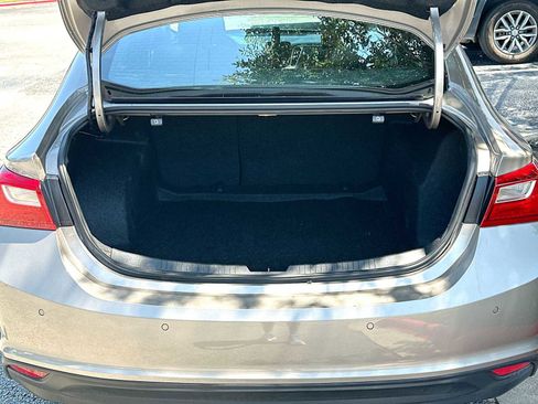 Used 2025 Chevrolet Malibu LT FWD image 28