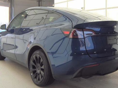 Used 2023 Tesla Model Y Long Range image 15