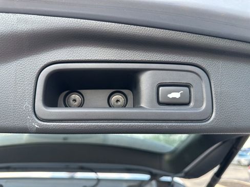 Used 2022 Honda Pilot Special Edition image 11
