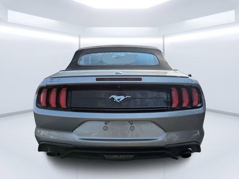 Used 2022 Ford Mustang Premium RWD image 4