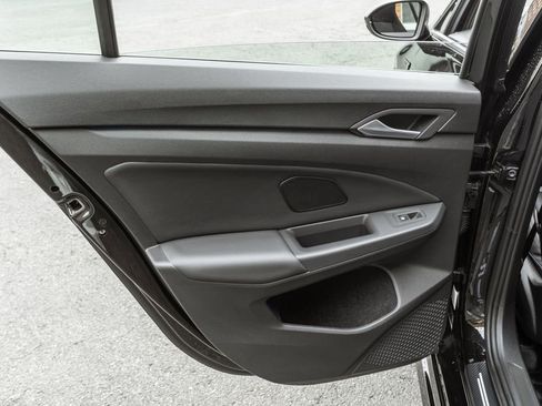 Used 2024 Volkswagen Golf R 4-Door image 30