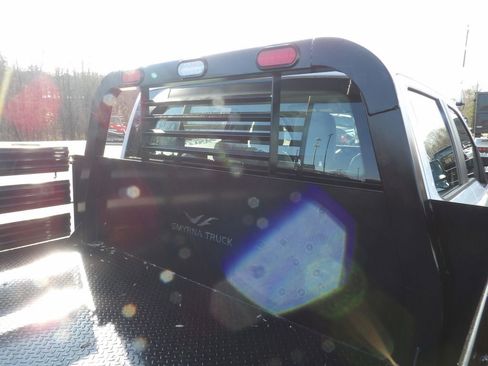 Used 2024 Ford F550 4x4 Crew Cab Super Duty image 17