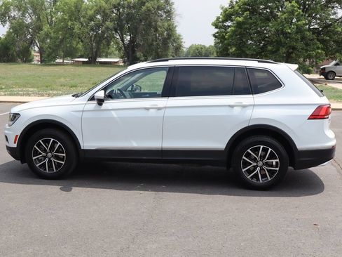 Used 2021 Volkswagen Tiguan SE AWD/4WD image 9