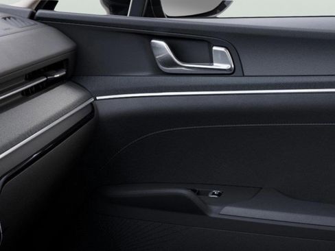 New 2026 Kia K5 LXS image 25