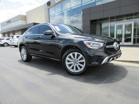 Used 2020 Mercedes-Benz GLC 300 4MATIC Coupe image 14
