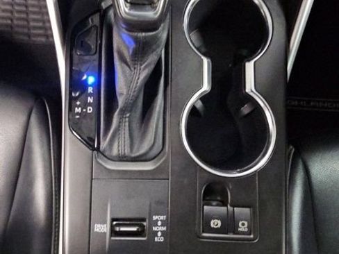 Used 2022 Toyota Highlander XSE image 20