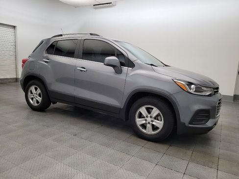 Used 2020 Chevrolet Trax LT w/ Driver Confidence Package image 11