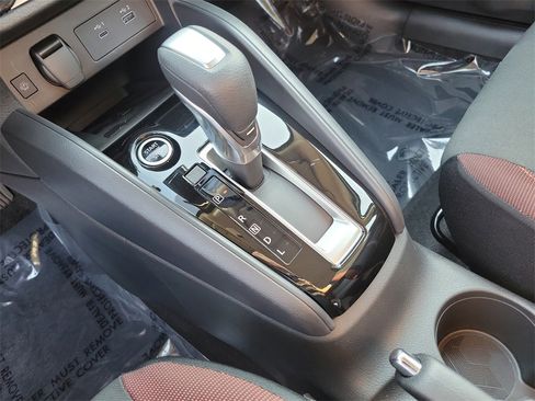 Certified 2025 Nissan Versa SR w/ Trunk Package image 15