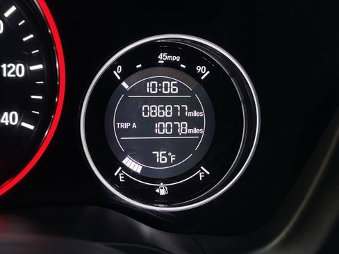 Used 2022 Honda HR-V LX image 8