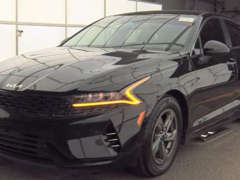 Used 2023 Kia K5 LXS image 1