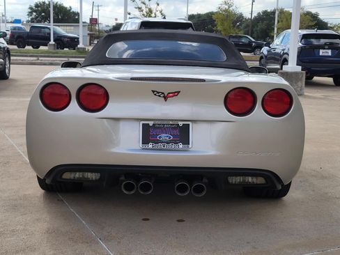 Used 2008 Chevrolet Corvette Convertible w/ Preferred Equipment Group RWD image 6