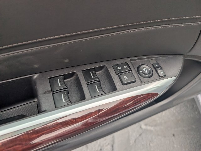 Used 2015 Acura TLX V6 FWD image 10