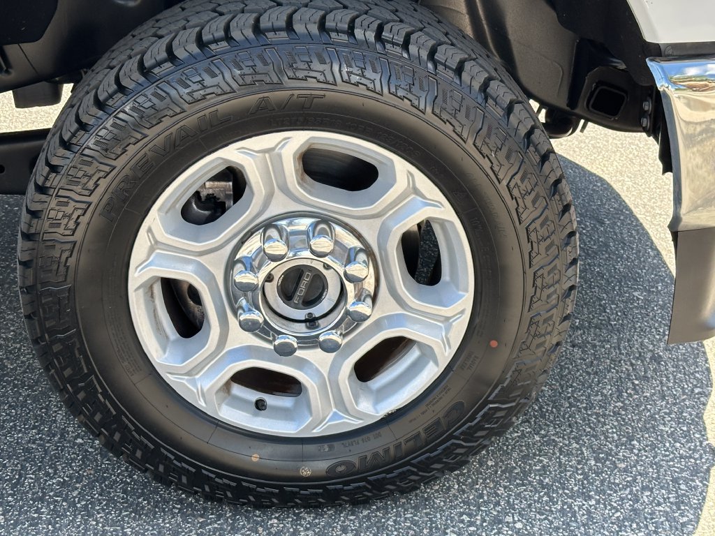 Used 2025 Ford F250 XLT AWD/4WD image 13