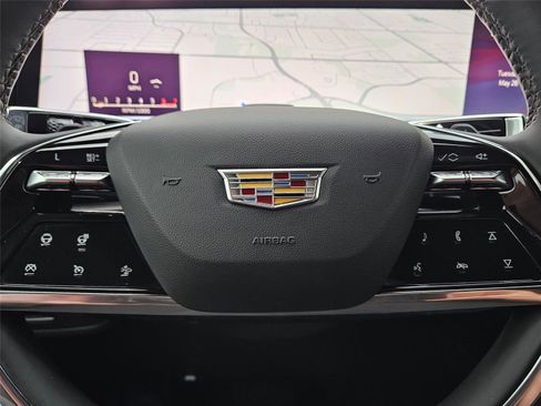 Used 2025 Cadillac Escalade Sport w/ LPO, ONYX Package AWD/4WD image 15