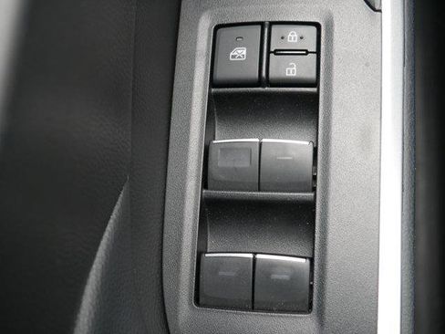 Used 2023 Toyota RAV4 XLE w/ Convenience Package image 28