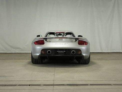 Used 2005 Porsche Carrera GT image 6