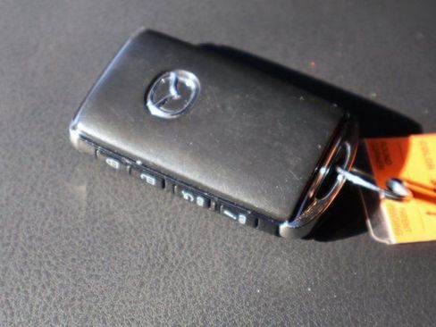 Used 2025 MAZDA CX-5 Carbon Edition image 39