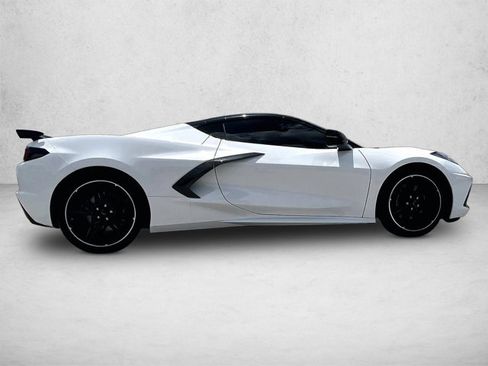 Used 2025 Chevrolet Corvette Stingray Coupe w/ Z51 Performance Package RWD image 5
