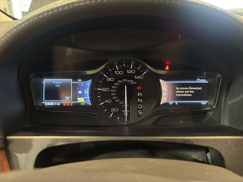 Used 2013 Lincoln MKX AWD image 18