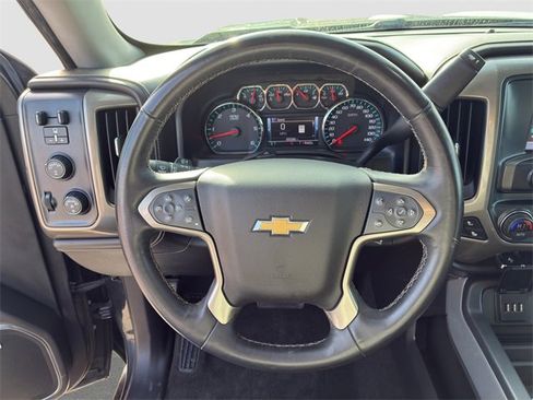 Used 2018 Chevrolet Silverado 1500 High Country image 11