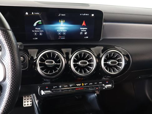 Used 2019 Mercedes-Benz A 220 4MATIC image 5