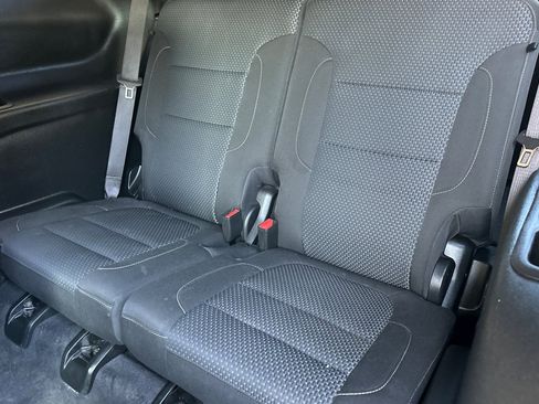 Certified 2023 GMC Acadia SLE w/ Elevation Edition image 19