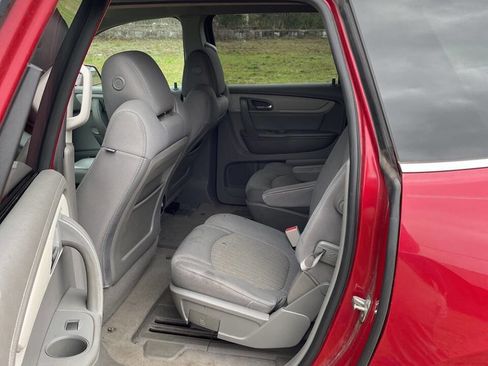 Used 2014 Chevrolet Traverse LT FWD image 5