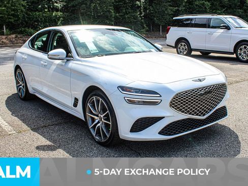 Used 2025 Genesis G70 2.5T RWD image 4