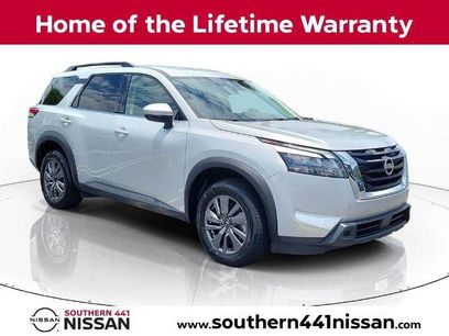 Certified 2025 Nissan Pathfinder SV