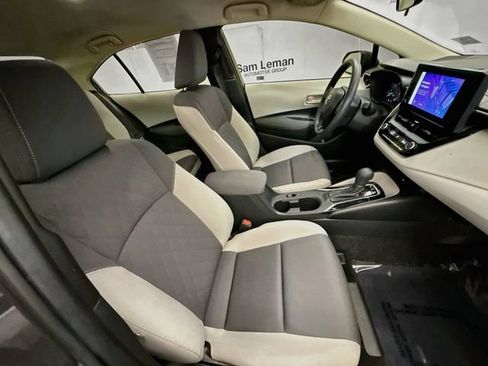 Used 2025 Toyota Corolla LE w/ LE Premium Package FWD image 26