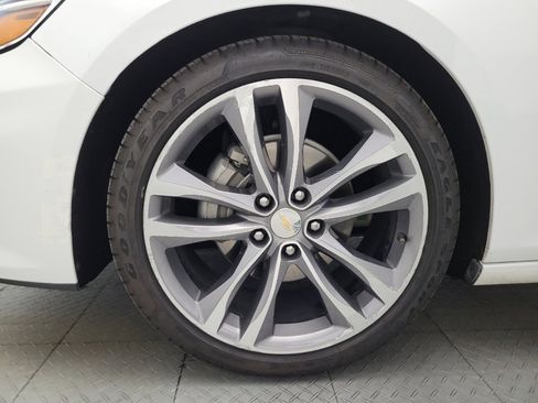 Used 2023 Chevrolet Malibu LT FWD image 31
