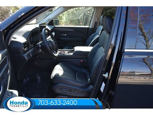 New 2026 Honda Pilot Touring image 28
