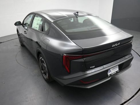 New 2026 Kia K4 EX FWD image 10