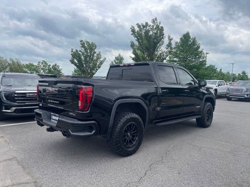 Used 2021 GMC Sierra 1500 AT4 w/ AT4 Premium Package AWD/4WD image 8