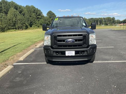 Used 2012 Ford F250 XL w/ Snow Plow Prep Pkg AWD/4WD image 14