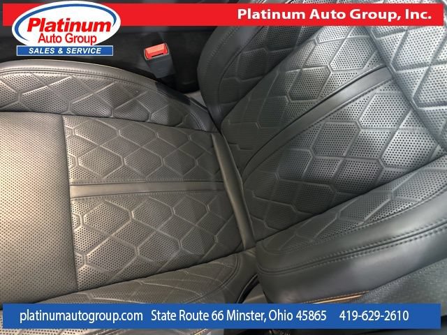 Used 2023 Jeep Grand Wagoneer L Series III w/ Rear Seat Video Group 1 AWD/4WD image 12
