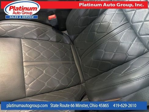 Used 2023 Jeep Grand Wagoneer L Series III w/ Rear Seat Video Group 1 AWD/4WD image 12