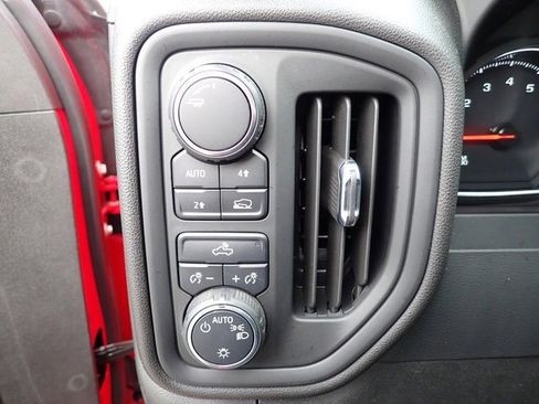 Used 2021 Chevrolet Silverado 1500 Custom image 23