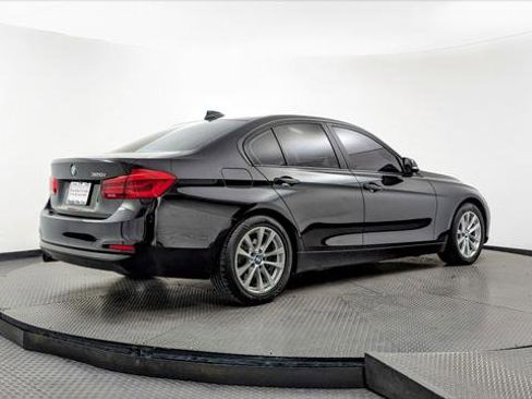 Used 2018 BMW 320i Sedan image 8