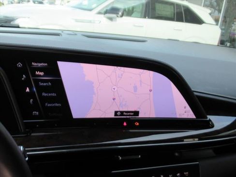 Used 2021 Cadillac Escalade Sport Platinum w/ LPO, ONYX Package image 22