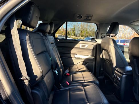 Used 2023 Ford Explorer XLT w/ Equipment Group 202A image 26