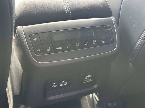 Used 2023 Nissan Pathfinder Platinum w/ Lighting Package (N93) AWD/4WD image 12